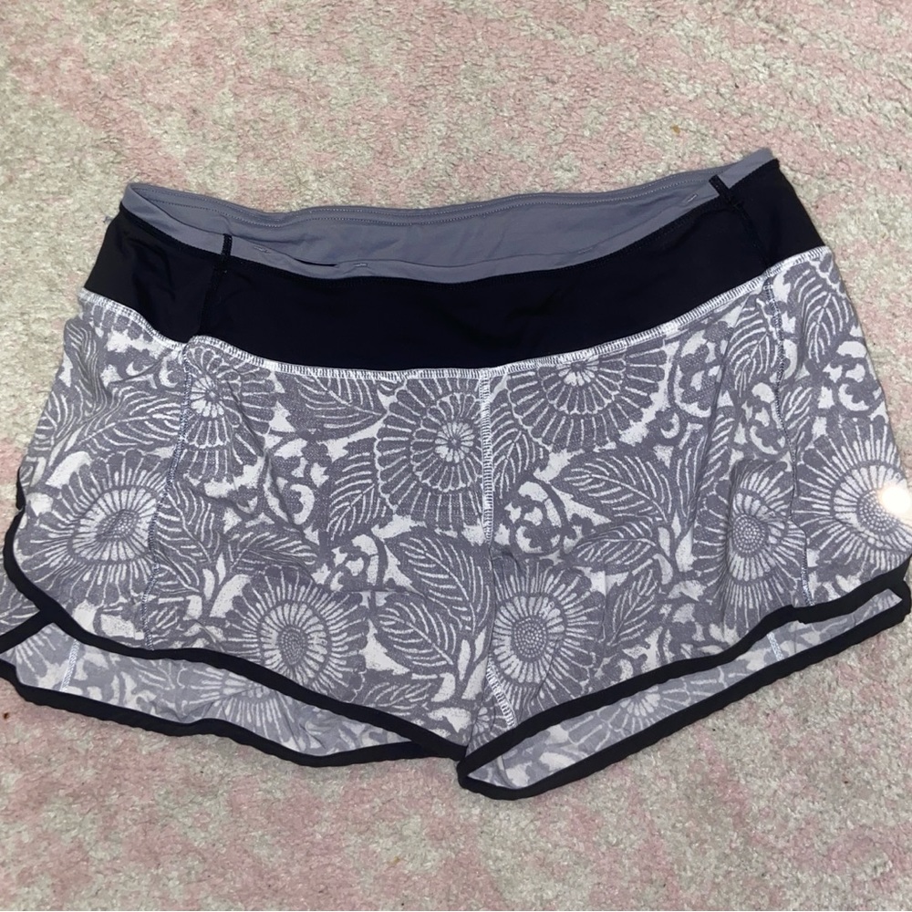 Patterned shorts